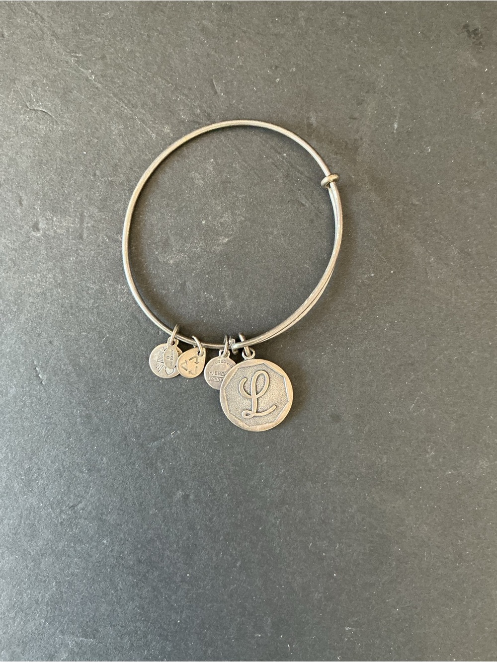 Source Unknown Silver-Tone Initial 'L' Charm Bangle Bracelet